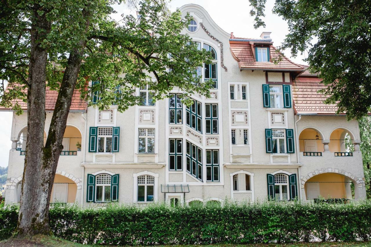 Moderne Dachgeschosswohnung Zentral By Seebnb Velden am Worthersee Bagian luar foto